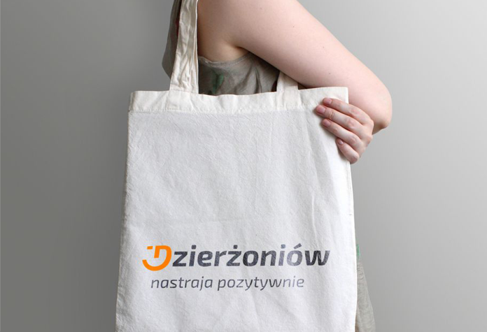 Nowe logo Dzierżoniowa na torbie